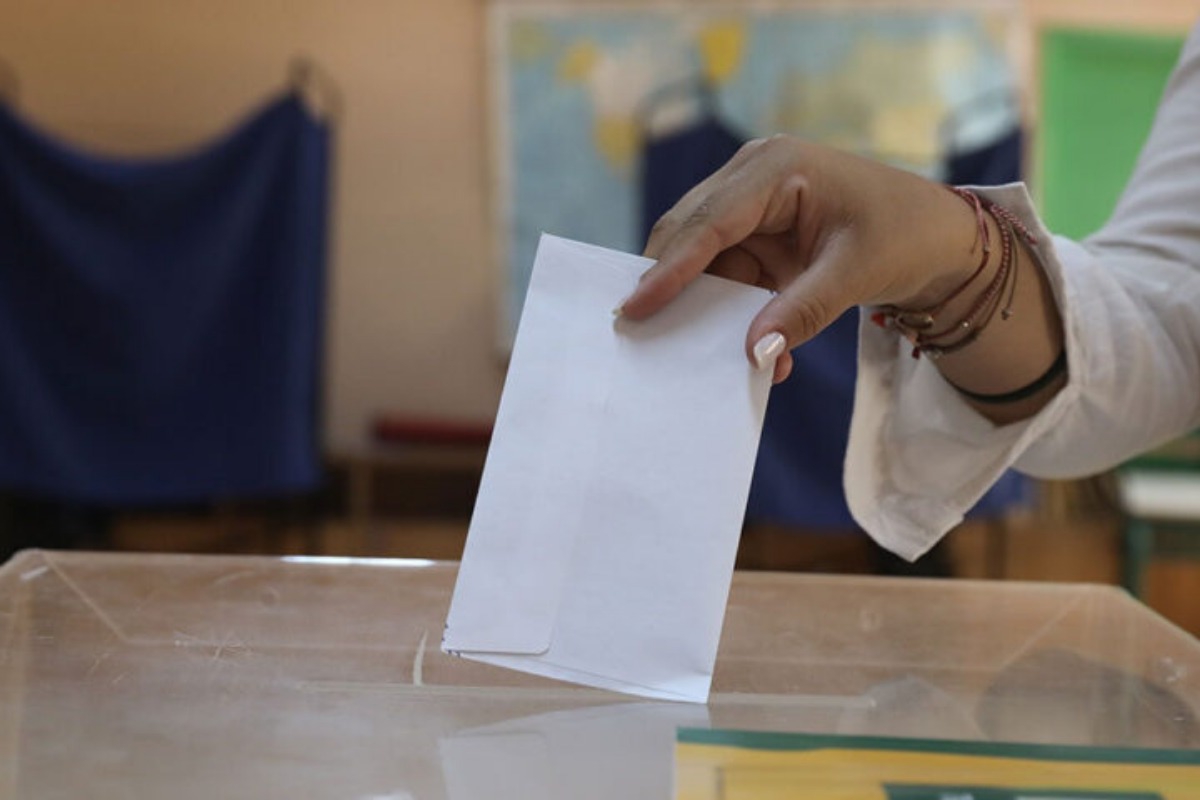 Η διαφορά Νέας Δημοκρατίας – ΣΥΡΙΖΑ σε νέα δημοσκόπηση