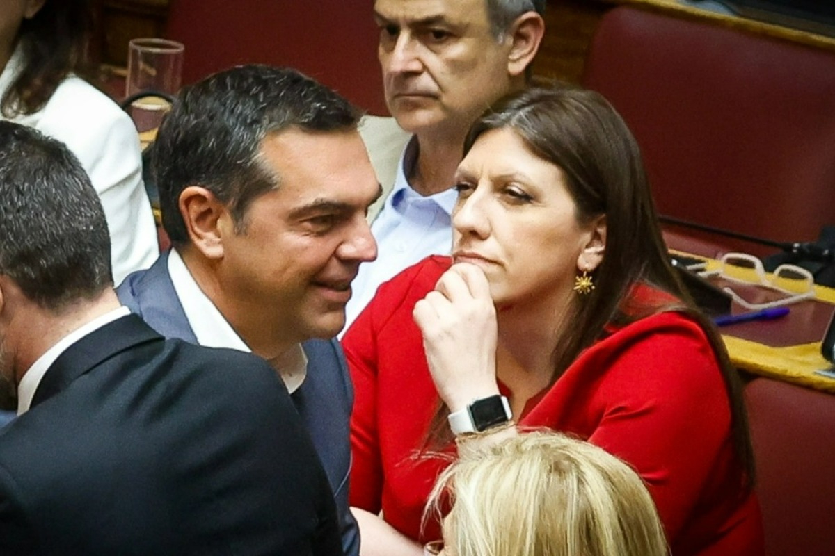 Βουλή: Το βλέμμα της Ζωής Κωνσταντοπούλου μόλις συνάντησε τον Τσίπρα
