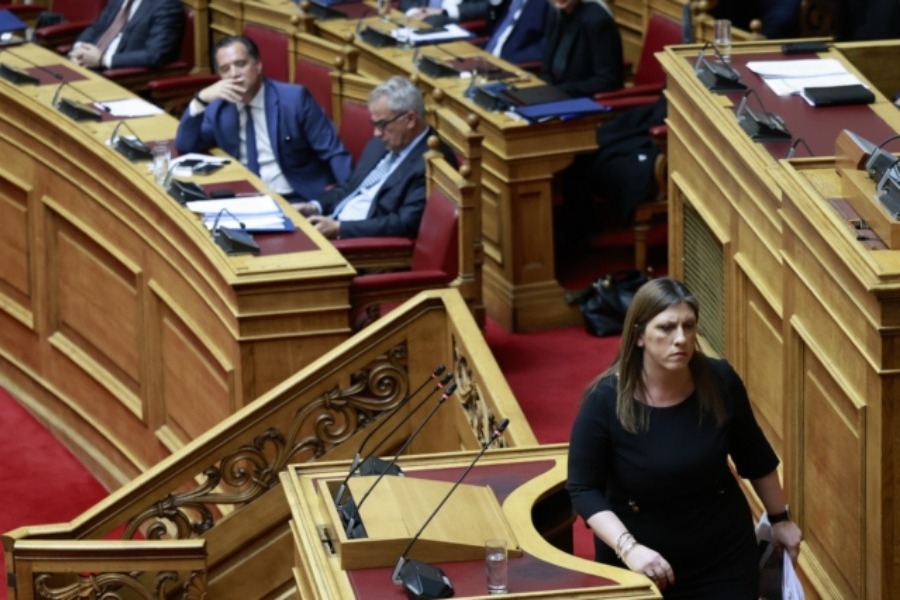 Πρόταση δυσπιστίας: Χαμός στη Βουλή με Κωνσταντοπούλου – Κοκκίνισε ο Μπούρας