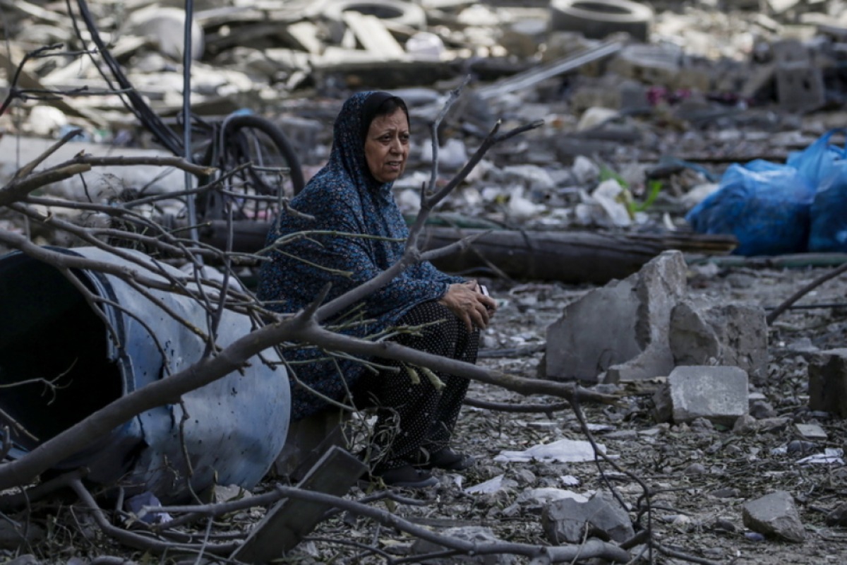 To on air ξέσπασμα μαμάς που απήγαγαν τα δύο παιδιά της όταν τη ρωτούν για τα αντίποινα του Ισραήλ στη Γάζα