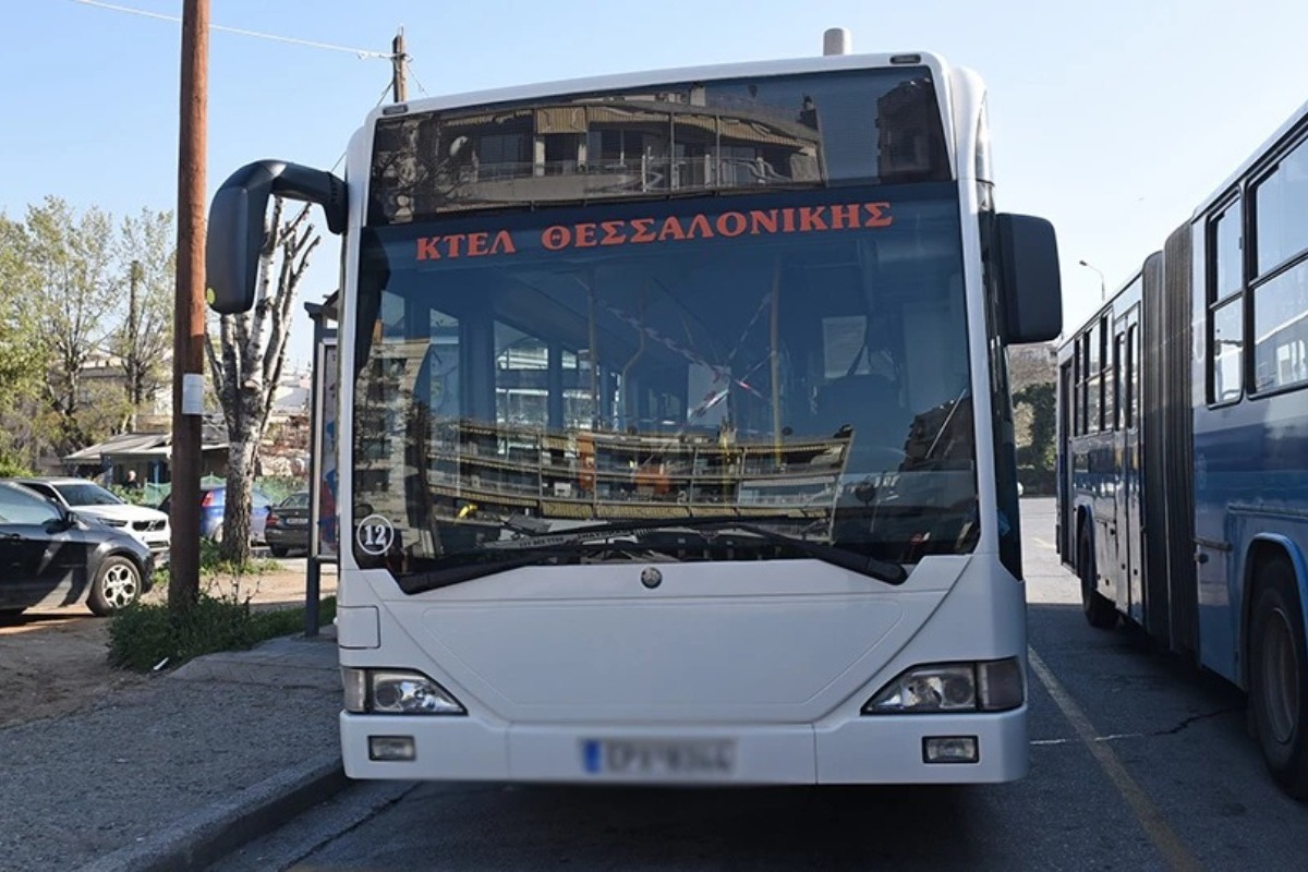 Φωτιά σε λεωφορείο του ΚΤΕΛ που εκτελούσε το δρομολόγιο Αθήνα‑Θεσσαλονίκη