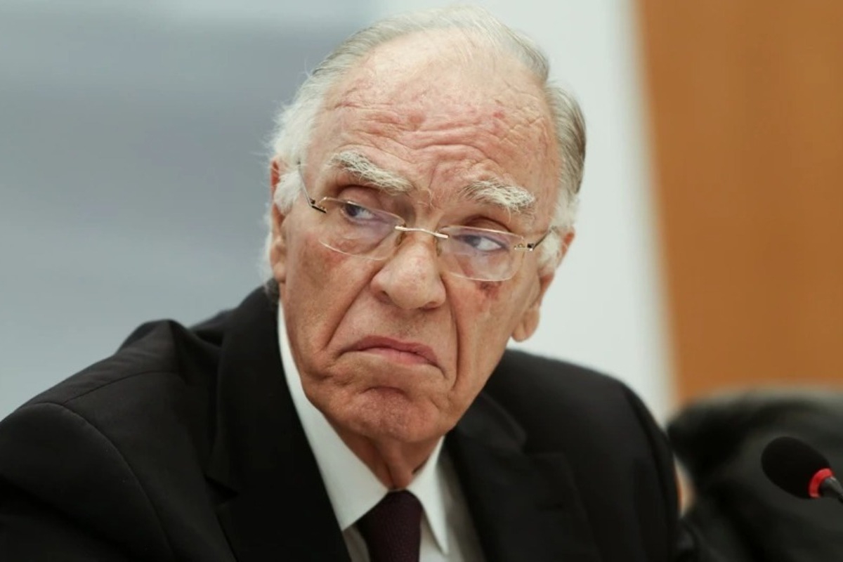Βασίλης Λεβέντης: «Με φλερτάρουν οι γυναίκες, αλλά δεν είμαι σαν ...»