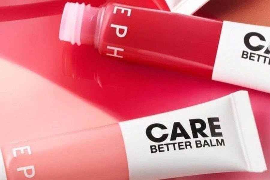 Αυτό είναι το προϊόν που ξεχνάς να βάλεις στα χείλη σου