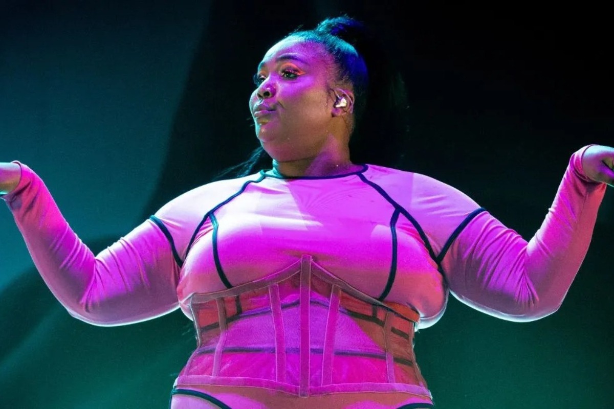 Εγκαταλείπει τη μουσική, αλλάζει ζωή: Τέλος η showbiz για τη Lizzo μετά τις κατηγορίες για σeξουαλική παρενόχληση