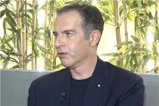 Αρης Καβατζίκης: Ο έντονος καβγάς με τη Φαίη Σκορδά και η αποχώρηση από την εκπομπή των Κωστόπουλου – Μπαλατσινού