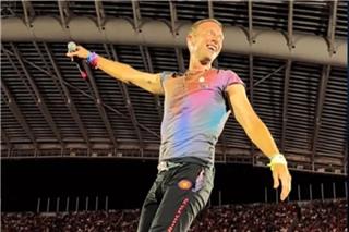 Το βίντεο των Coldplay από την επίσκεψή τους στην Αθήνα με πλάνα από το ΟΑΚΑ και το Ηρώδειο