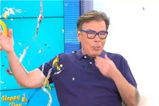 Δημήτρης Παπανώτας: Επέστρεψε στο Happy Day μετά την αποχώρηση από τον ΣΥΡΙΖΑ ‑ Η ατάκα Τσιμτσιλή