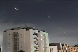 Παγκόσμιος συναγερμός για γενίκευση του πολέμου στη Μέση Ανατολή μετά την επίθεση του Ιράν στο Ισραήλ