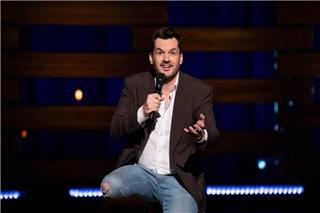 Ο αγαπημένος μας stand ‑ up comedian μόλις έβγαλε καινούργιο special και είναι πάλι ξεκαρδιστικό
