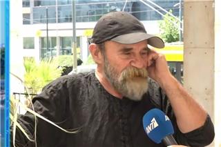 Στη ΓΑΔΑ ο Κωνσταντίνος Πολυχρονόπουλος μαζί με τη μητέρα του – «Εισροή χρημάτων στον Αλλο Ανθρωπο δεν υπάρχει»
