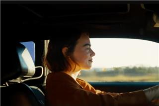 Γιώργος Λάνθιμος: Κυκλοφόρησε το teaser trailer της νέας του ταινίας «Kinds of Kindness»