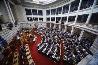 Η χωροταξία της Βουλής ‑ Πώς τοποθετήθηκαν τα κόμματα
