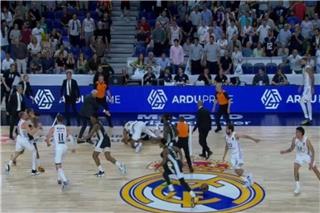 Euroleague: Αδιανόητο ξύλο και οριστική διακοπή στον αγώνα Ρεάλ ‑ Παρτιζάν