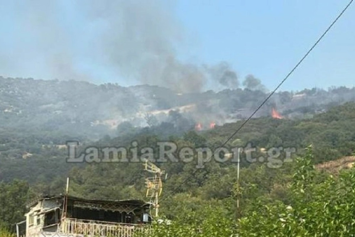 Ξαφνική καταιγίδα στη Μακρακώμη