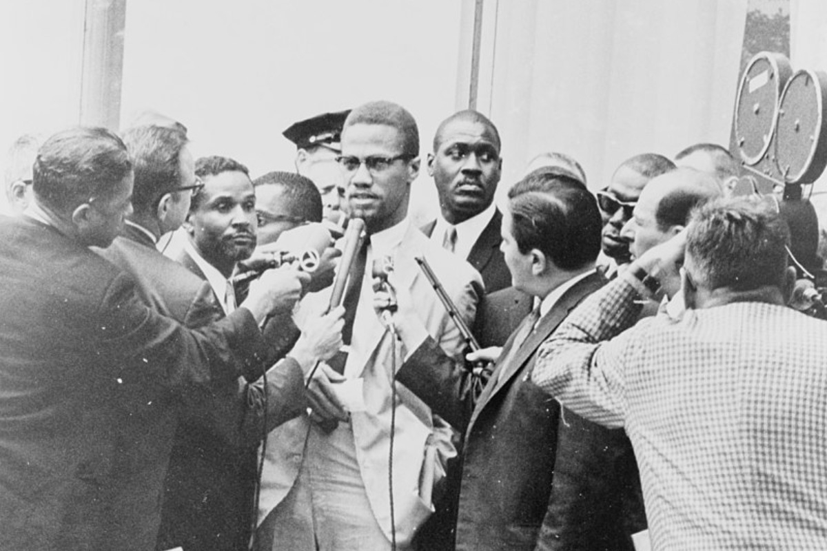 Malcolm X: Η βάναυση δολοφονία του μπροστά στο πλήθος
