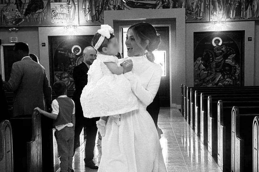 Μαρία Μενούνος: Μοιράστηκε νέες φωτογραφίες από τη βάφτιση της κόρης της