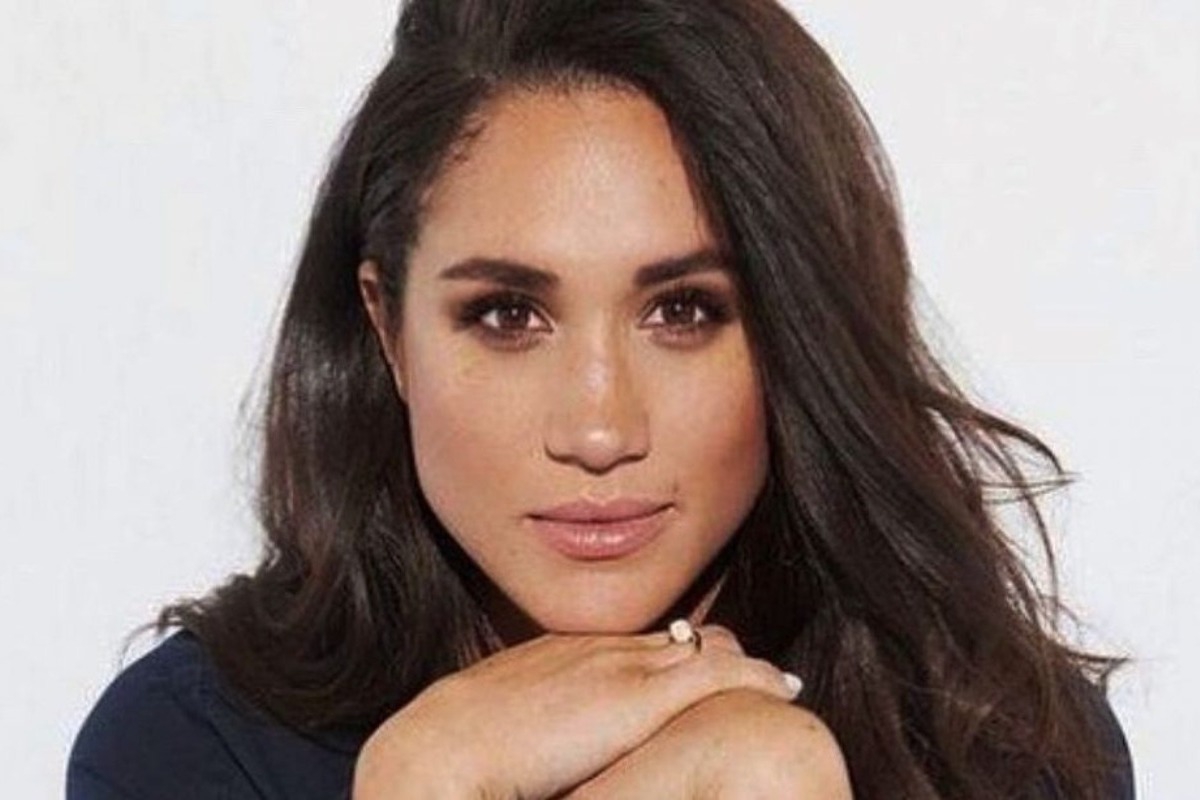 Σάλος με Meghan Markle: Πήγε ...μεταμφιεσμένη στη στέψη του Καρόλου; Viral η φωτογραφία