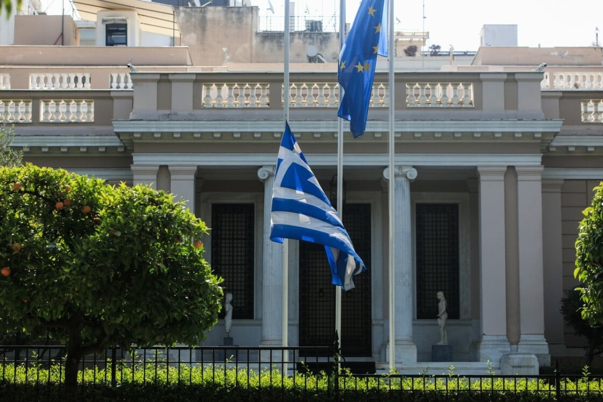 Στις 11:30 ανακοινώνεται ο ανασχηματισμός ‑ Αναβάλλεται το υπουργικό συμβούλιο ‑ Στις 6 η ορκωμοσία