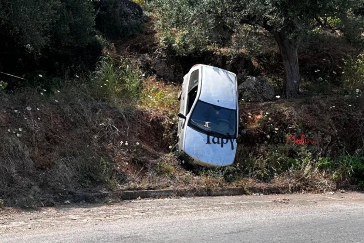 Απίστευτο τροχαίο στους Γαργαλιάνους ‑ Τον «πήρε» η κατηφόρα