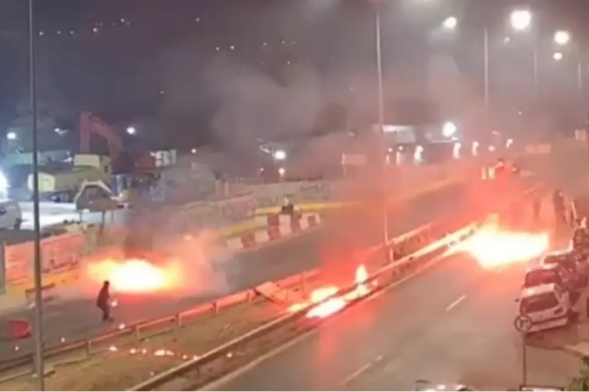 Γαλάτσι: Επεισόδια με εμπρησμούς και μολότοφ σε αντιρατσιστικό φεστιβάλ στο Αλσος Βεΐκου ‑ Δείτε βίντεο