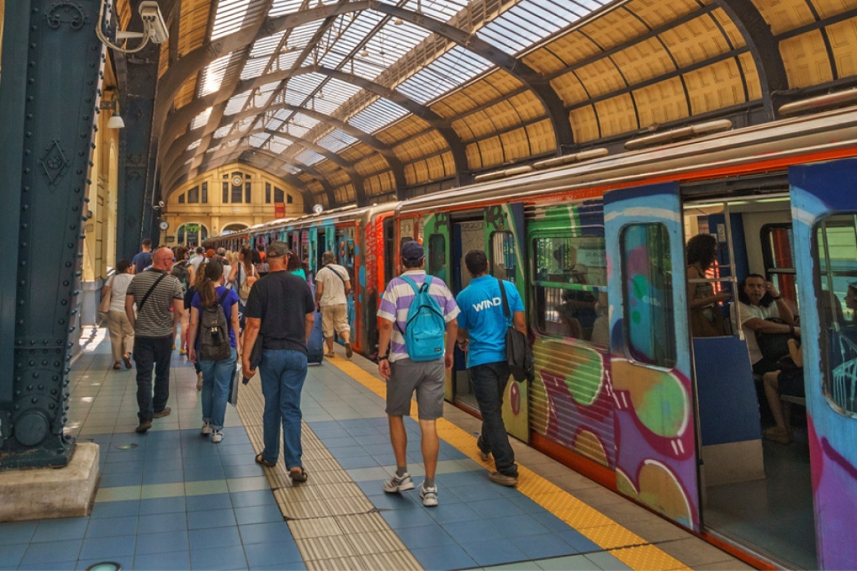 Οι διάλογοι της συμμορίας που έκλεβε στο μετρό: «Δεν πάω πια στη μπλε, στην πράσινη κάνουμε λεφτά»