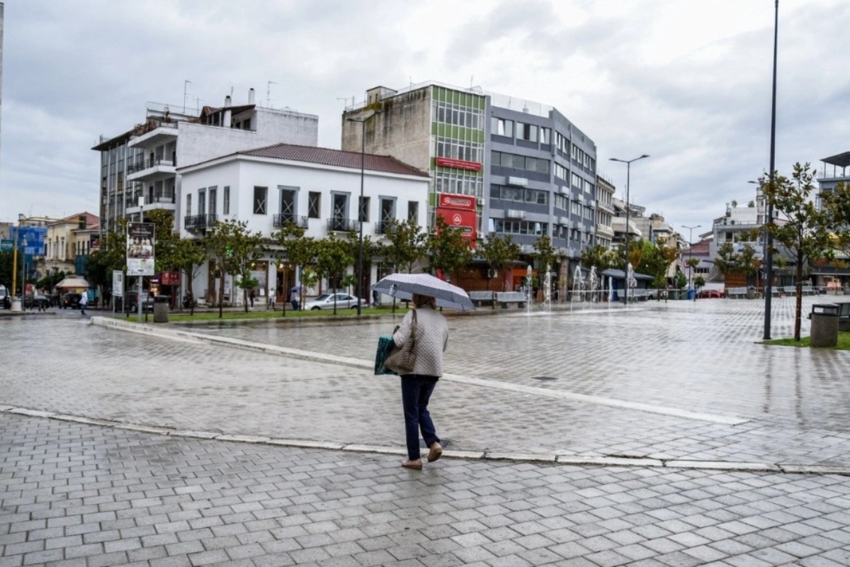 Παγωνιά και βροχές σήμερα ‑ Πού θα χιονίσει αύριο