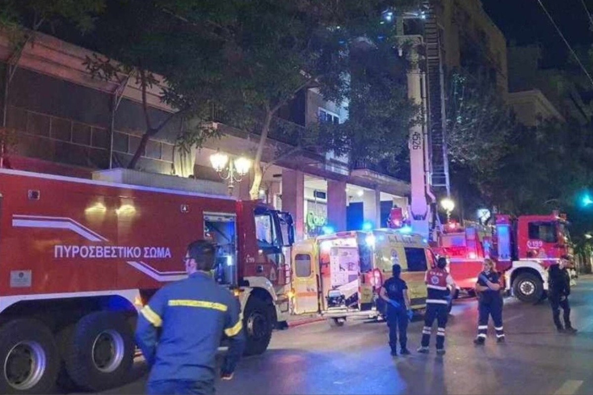 Τραγωδία στο κέντρο της Αθήνας: Νεκρά δύο αδέρφια μετά από φωτιά σε διαμέρισμα