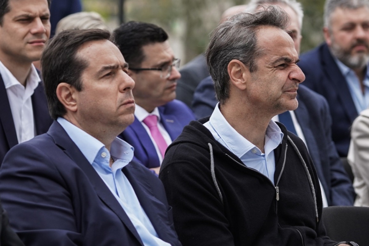 Μητσοτάκης «αδειάζει» Μηταράκη για την έφιππη αστυνομία