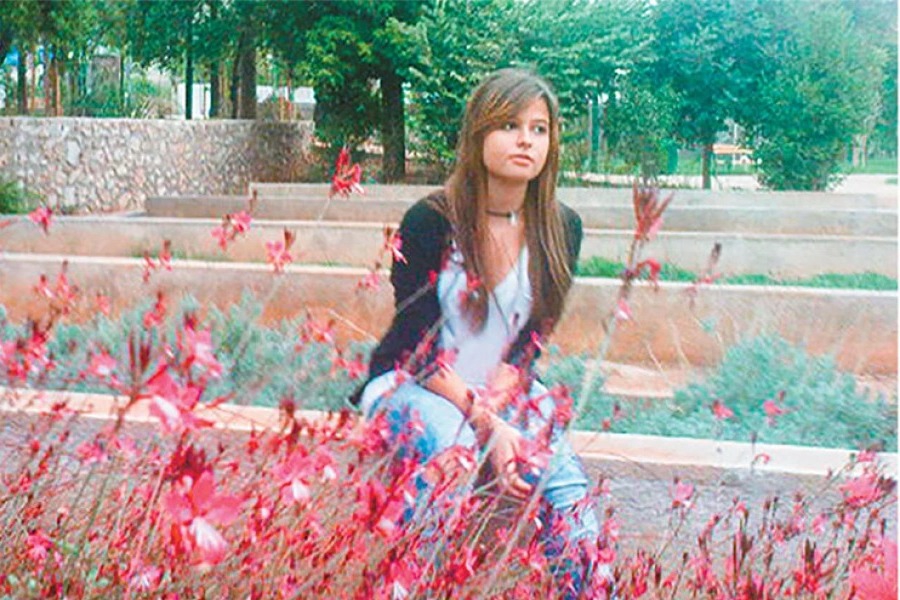 Το ξέσπασμα της μητέρας της Μυρτούς της Πάρου στον Ευαγγελισμό: Κι αν δεν αντέχει, ποιος νοιάζεται;