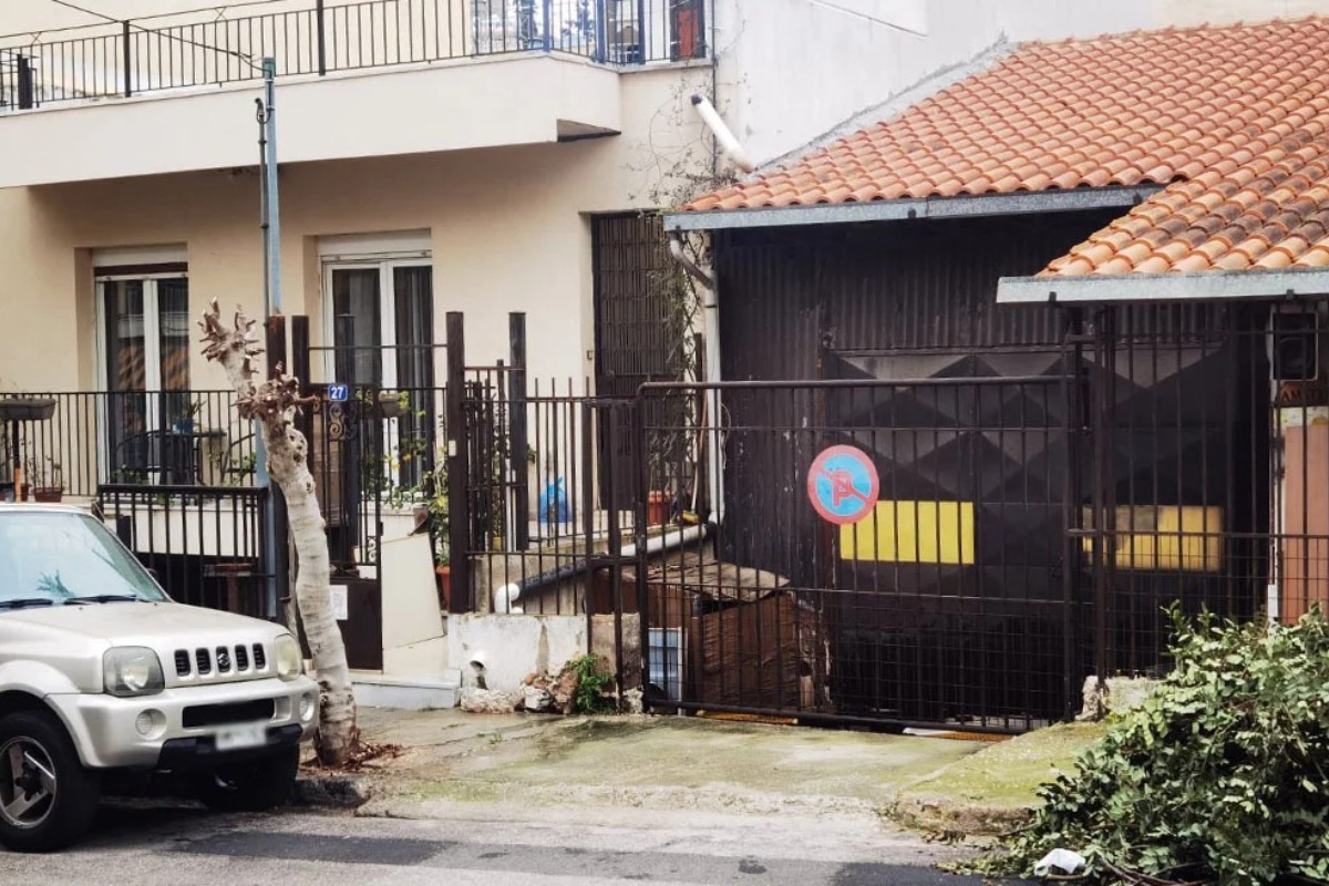 Καρέ ‑ καρέ η δολοφονία στη Νίκαια: «Τον περίμενε να βγει από το γκαράζ ‑ Το θύμα ούρλιαζε ...»