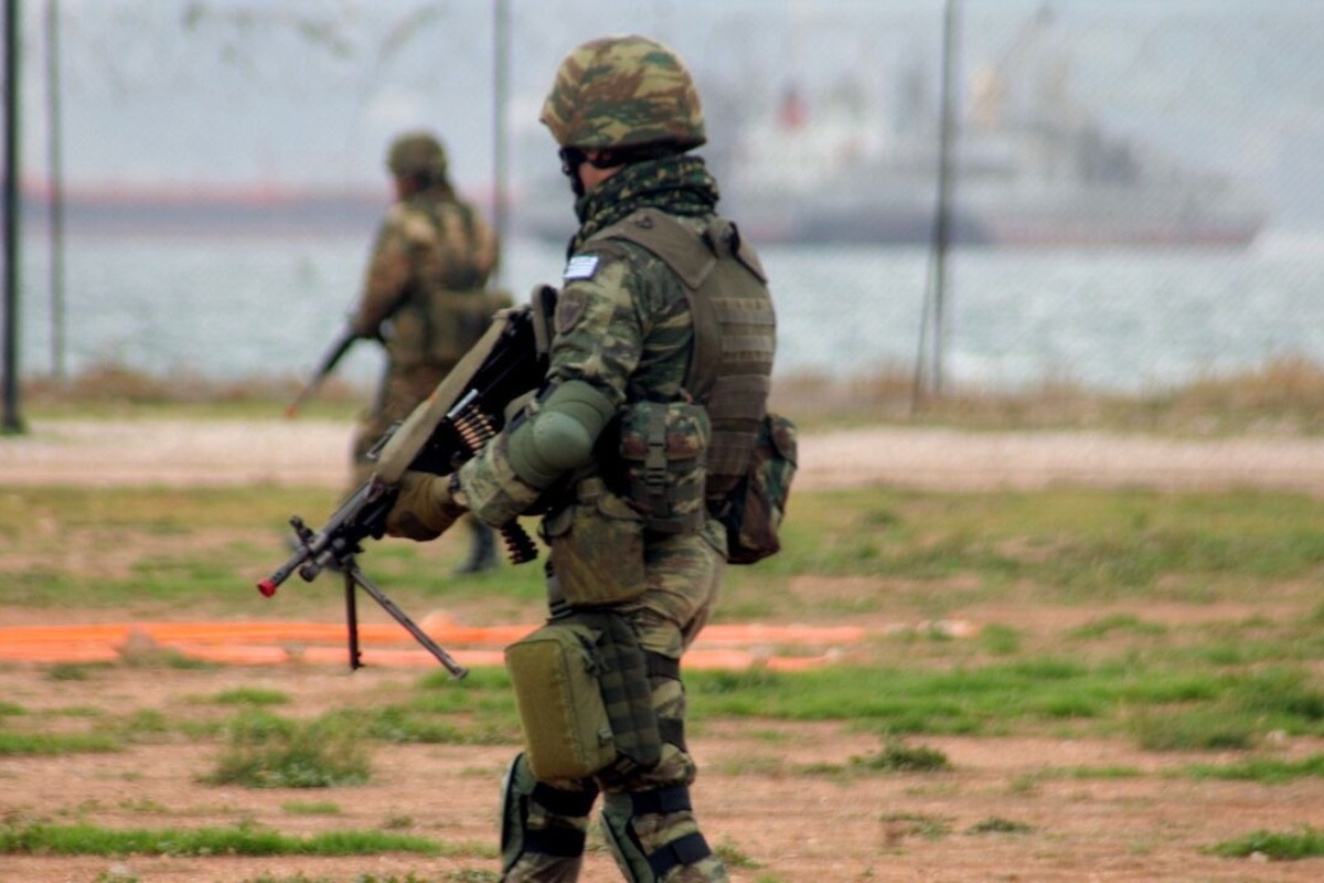 Ασπρόπυργος: Υπαξιωματικός φέρεται να άνοιξε πυρ στη Β’ Μοίρα Αλεξιπτωτιστών