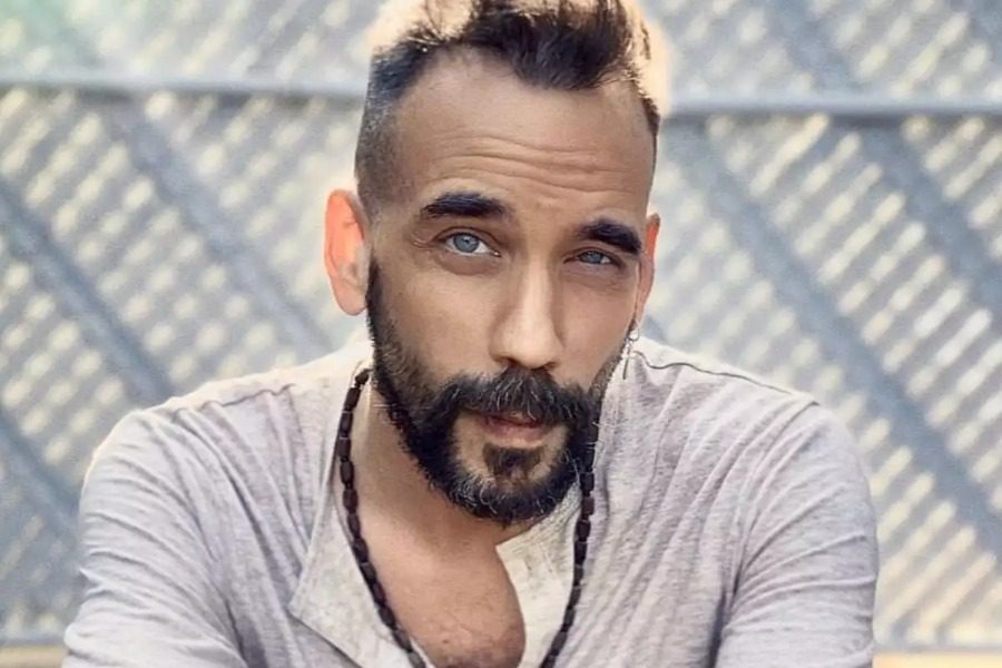 Πατέρας για πρώτη φορά ο Πάνος Μουζουράκης ‑ Έγκυος η σύντροφός του