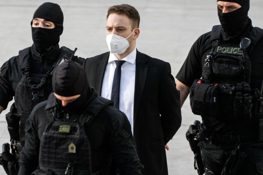 Μπάμπης Αναγνωστόπουλος: Παραιτήθηκε η δικηγόρος του από την υπόθεση