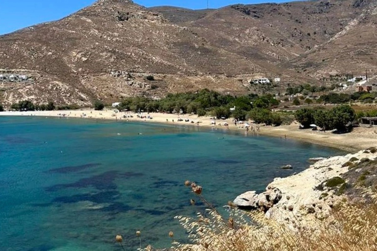 Παρέμβαση Αρείου Πάγου σε Πάρο και Σέριφο: Τι συμβαίνει στις παραλίες;