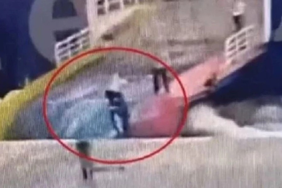 Ντοκουμέντο της απόπειρας συγκάλυψης από τον πλοίαρχο του Blue Horizon – Έλεγε στο πλήρωμα να μην πουν ότι τον έσπρωξαν