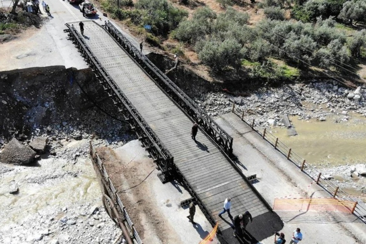 Θεσσαλία: Πυρετώδεις εργασίες από στρατό και περιφέρεια στο οδικό δίκτυο του Πηλίου