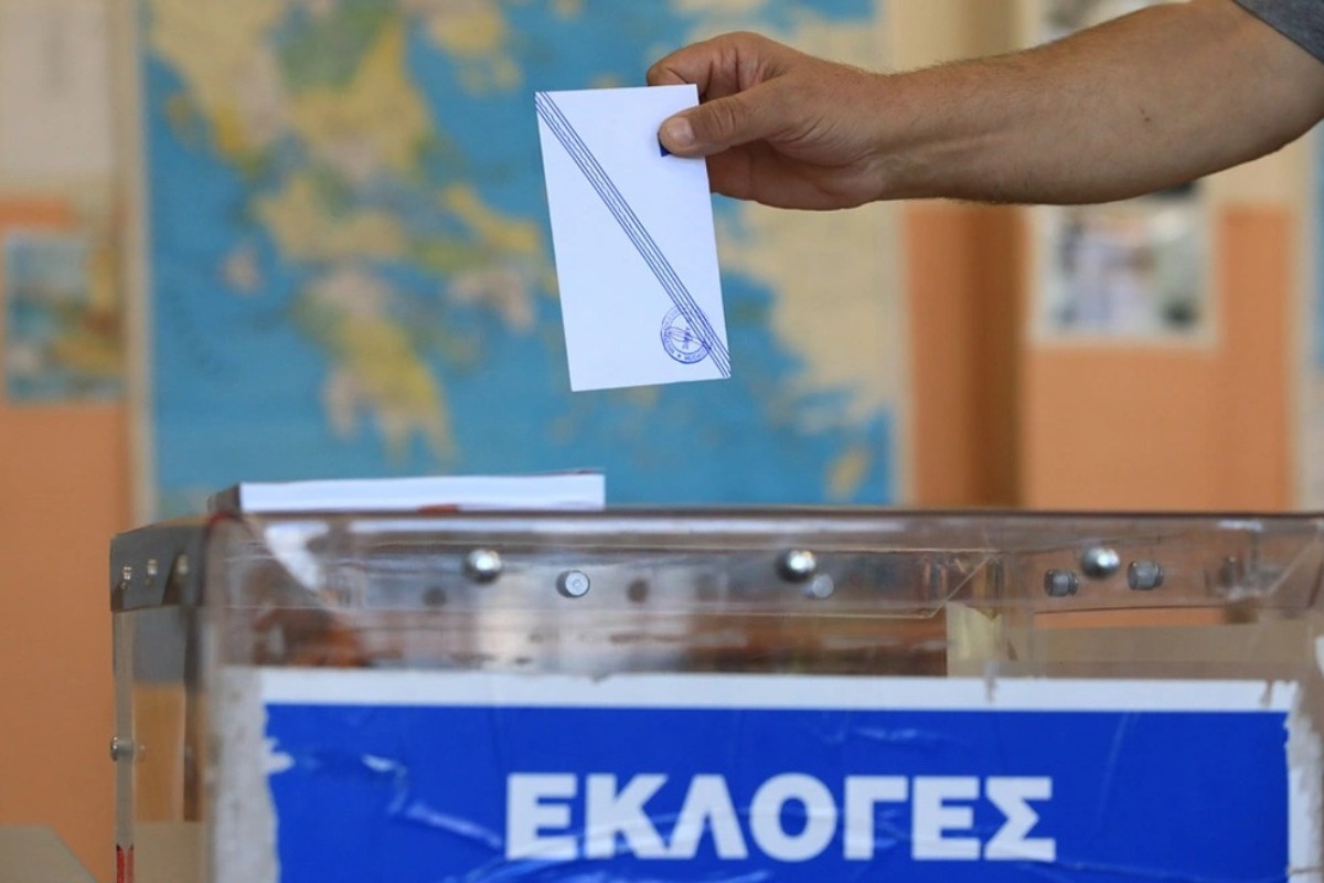 Αυτοδιοικητικές εκλογές ‑ Κερδίζουν οι «αντάρτες» της ΝΔ σε τέσσερις Περιφέρειες, θρίλερ σε Θεσσαλία και Πελοπόννησο