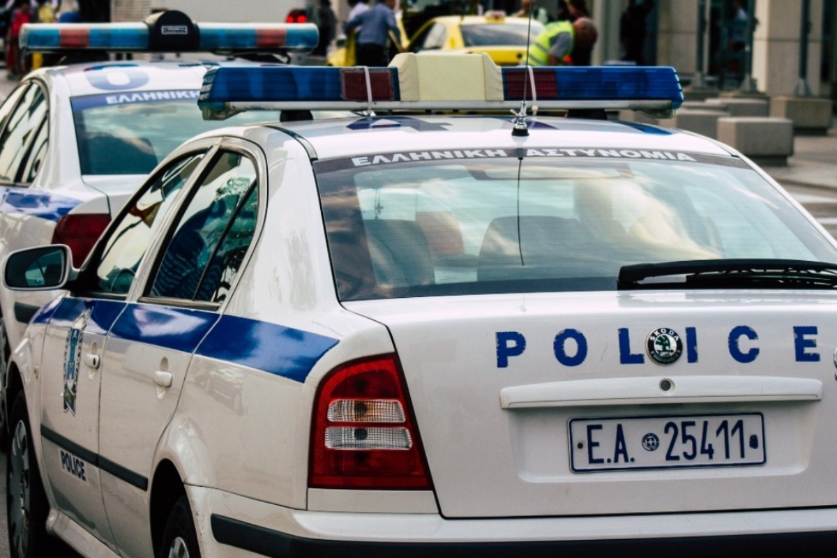 Νεο σοκ στη Θεσσαλονίκη: Κουκουλοφόροι επιτέθηκαν σε 18χρονο και την αδερφή του
