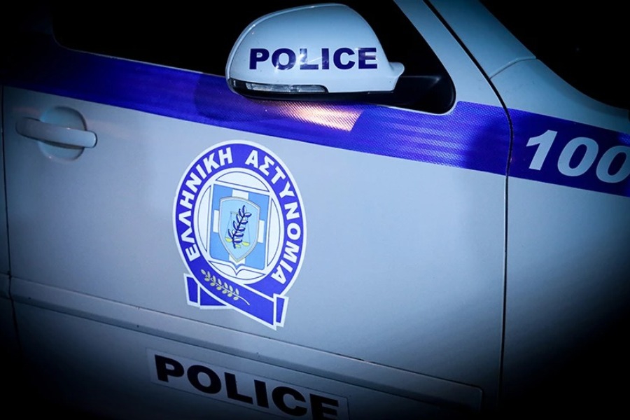 Θεσσαλονίκη: Ανδρας μαχαίρωσε στο λαιμό τη σύζυγό του και αναζητείται