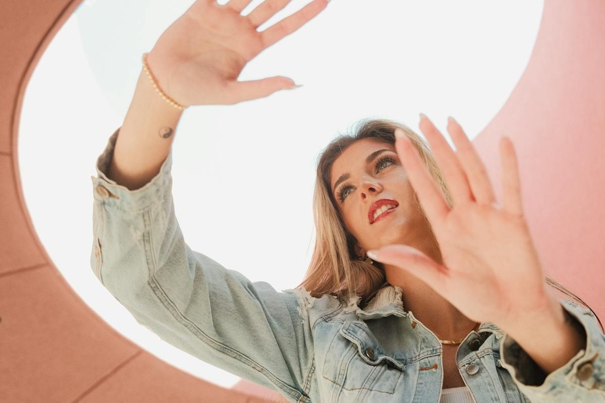 Τα χρώματα που επικρατούν τώρα στα trends