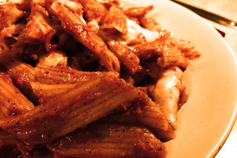 Θεσπρωτία: Σκουλίκια στο γεύμα του γιου της καταγγέλλει ότι βρήκε μητέρα μαθητή δημοτικού