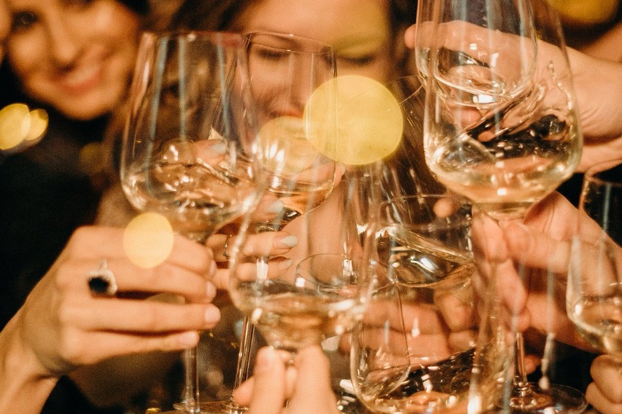 Σε ποια χώρα οι γυναίκες καταναλώνουν το περισσότερο αλκοόλ στον κόσμο