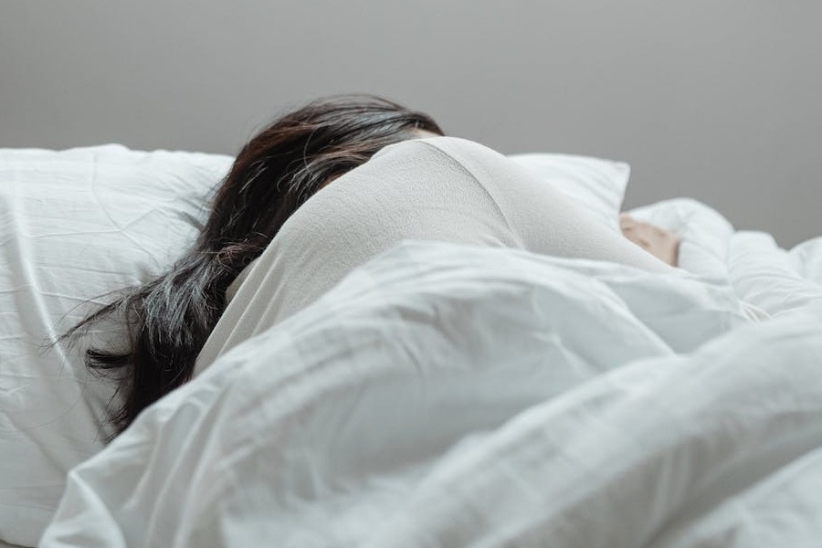 Αυτές οι 3 απλές νυχτερινές συνήθειες προσθέτουν χρόνια στη ζωή σου