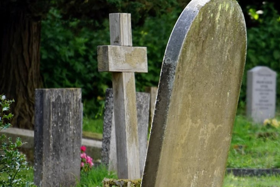 «Μουδιασμένο» το χωριό της Ηλείας από τον θάνατο 27χρονου στα κοιμητήρια
