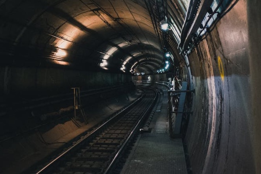 Η Κίνα κατασκευάζει το βαθύτερο υπόγειο εργαστήριο στον κόσμο για τη μελέτη της σκοτεινής ύλης