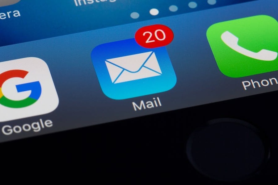Γιατί η Gen Z σιχαίνεται να στέλνει e‑mails;