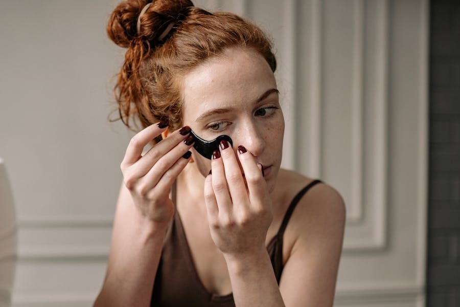 Πώς να μειώσεις τα σημάδια της πρόωρης γήρανσης στα μάτια