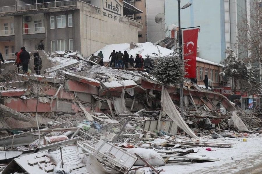 Τουρκία: Ποδοσφαιριστής της Μαλάτιασπορ πήδηξε από τον 2ο όροφο για να σωθεί
