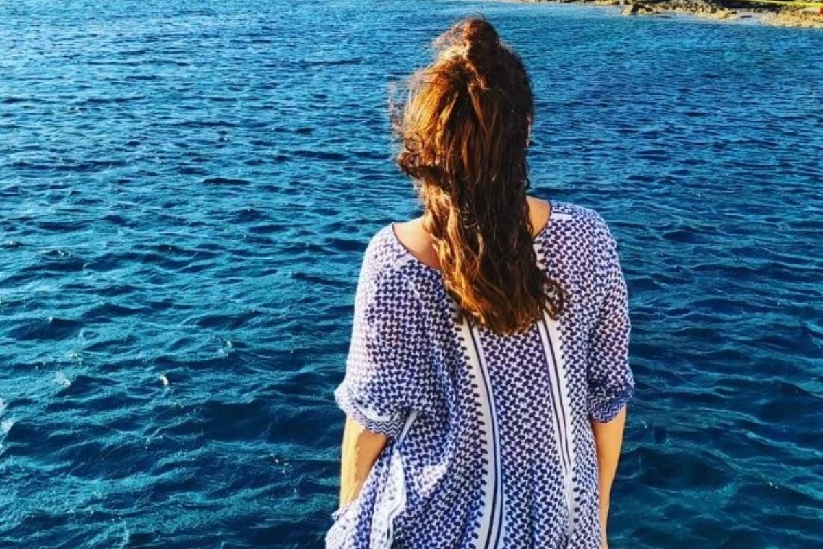 Η Πόπη Τσαπανίδου «ρίχνει» το Instagram φορώντας μαγιό, μαυρισμένη σε εξωτικό προορισμό