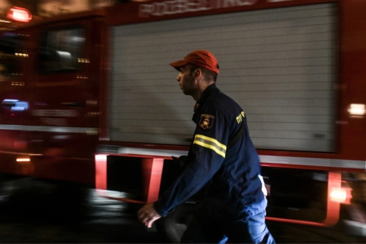 Σάλος στο Ηράκλειο: Συνελήφθη 51χρονη που έκαιγε ξερόχορτα – Ήταν μεθυσμένη και επιτέθηκε στους πυροσβέστες